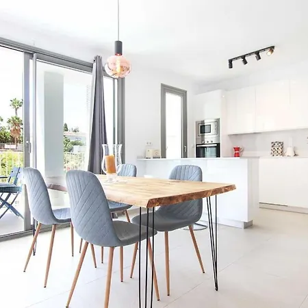 Moderno Apartamento - San Pedro Apartment